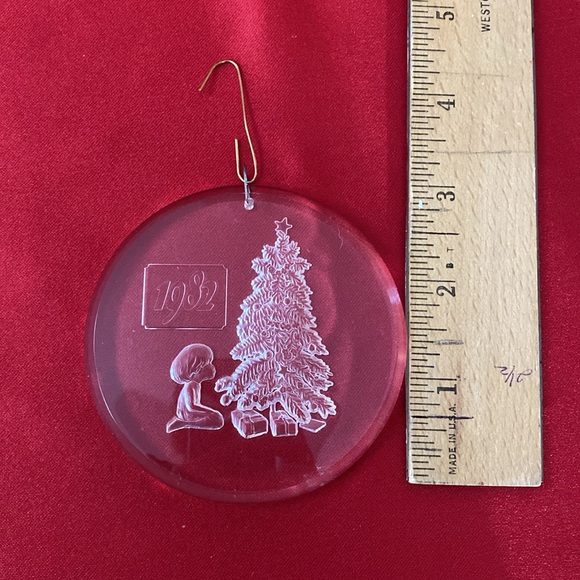 Bundle of 4 dated Holiday Tree Ornaments. - Picture 8 of 11